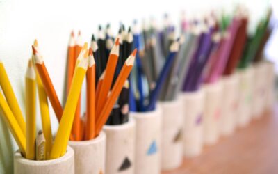 Emocje dziecka w przedszkolu – jak metoda Montessori uczy nazywania uczuć?