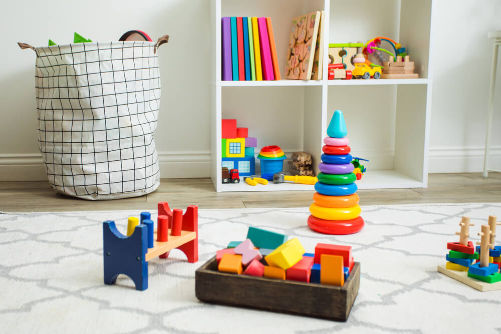 Jakie zabawki edukacyjne wykorzystywane są w nauczaniu metodą Montessori?